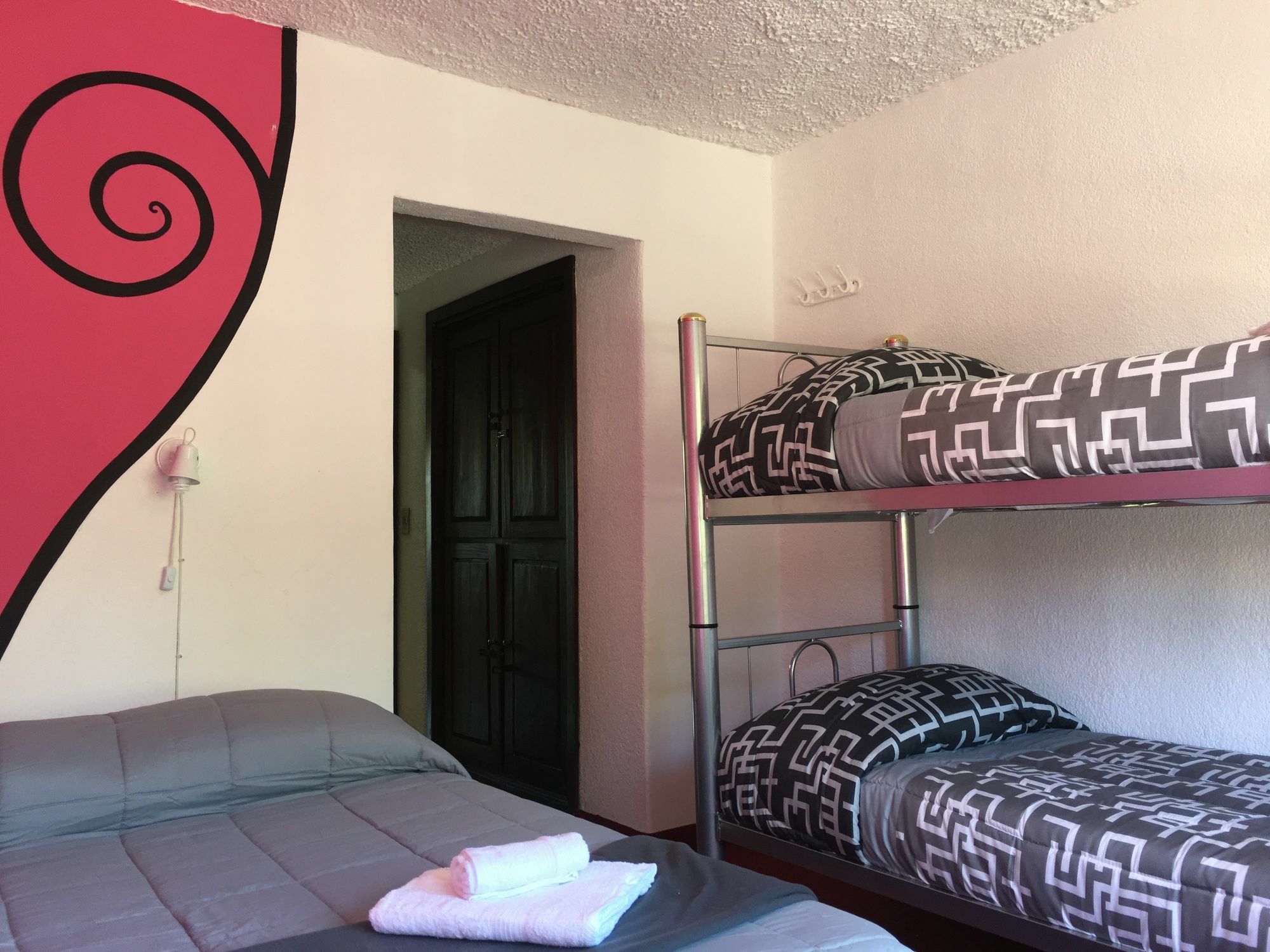 Italia Inn Hostel サンカルロスデバリローチェ エクステリア 写真